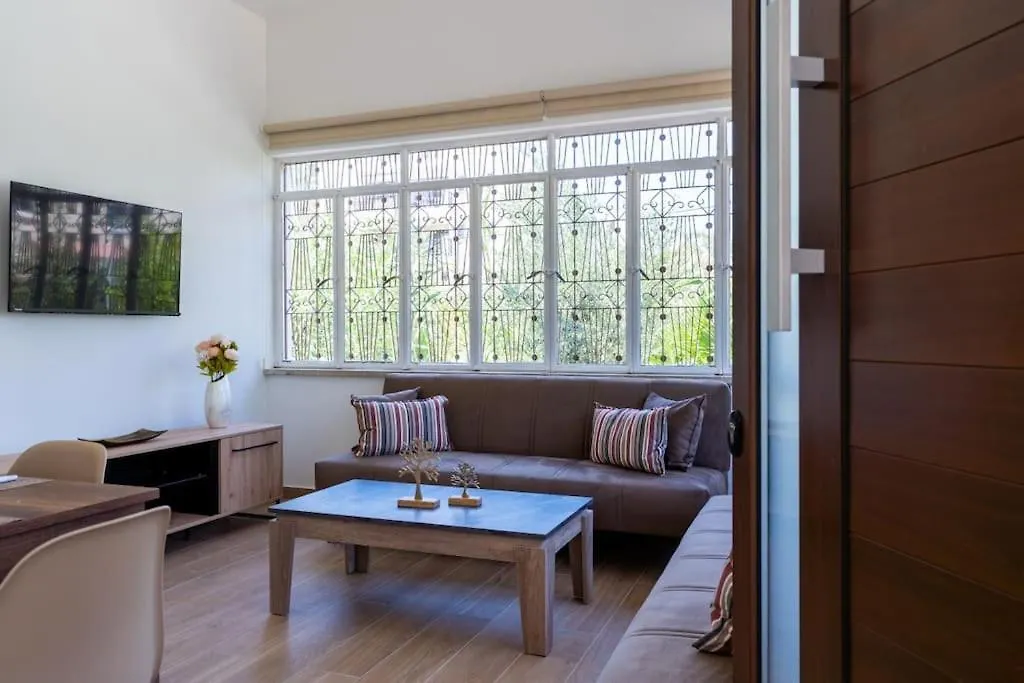 Verdant 1-Bedroom Apartment In Larnaca Kıbrıs